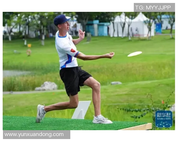 成都飞盘队在攀岩联赛中的灵活性表现引发热议与思考